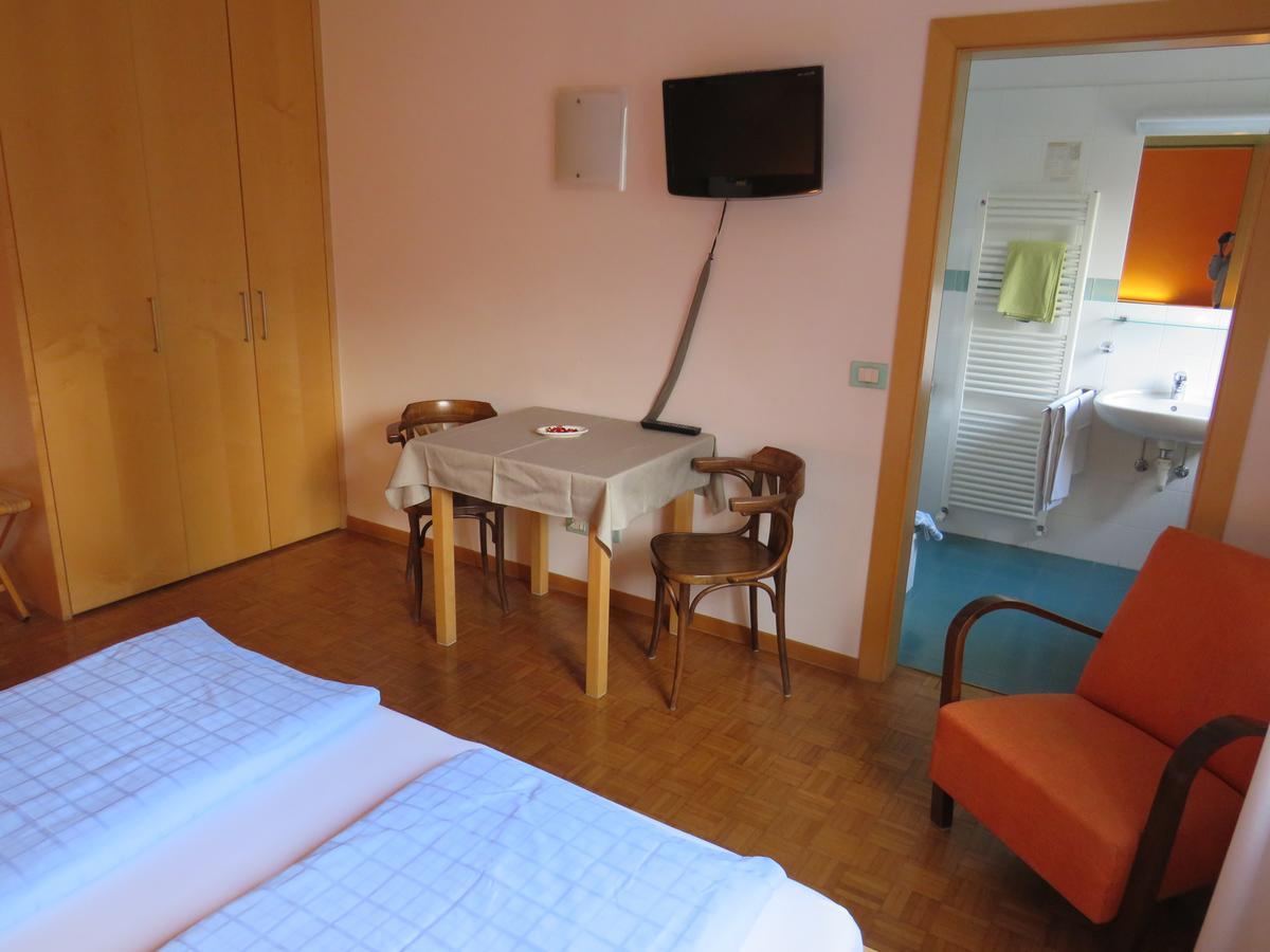 Garni Domus Mea Hotel Merano Luaran gambar