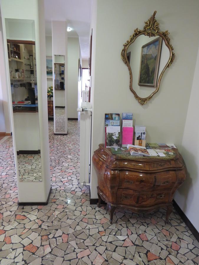 Garni Domus Mea Hotel Merano Luaran gambar