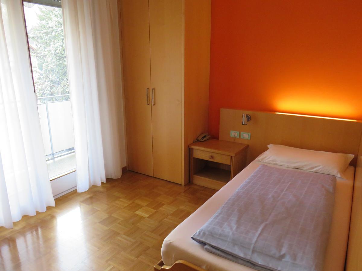 Garni Domus Mea Hotel Merano Luaran gambar